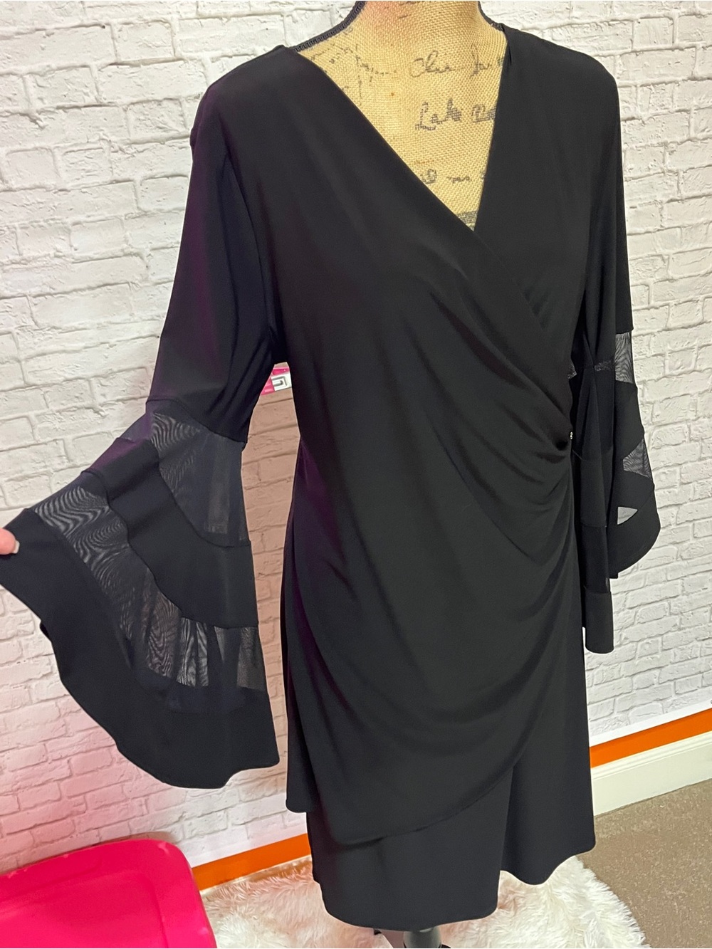 Women's Black Bell-Sleeve Midi Dress